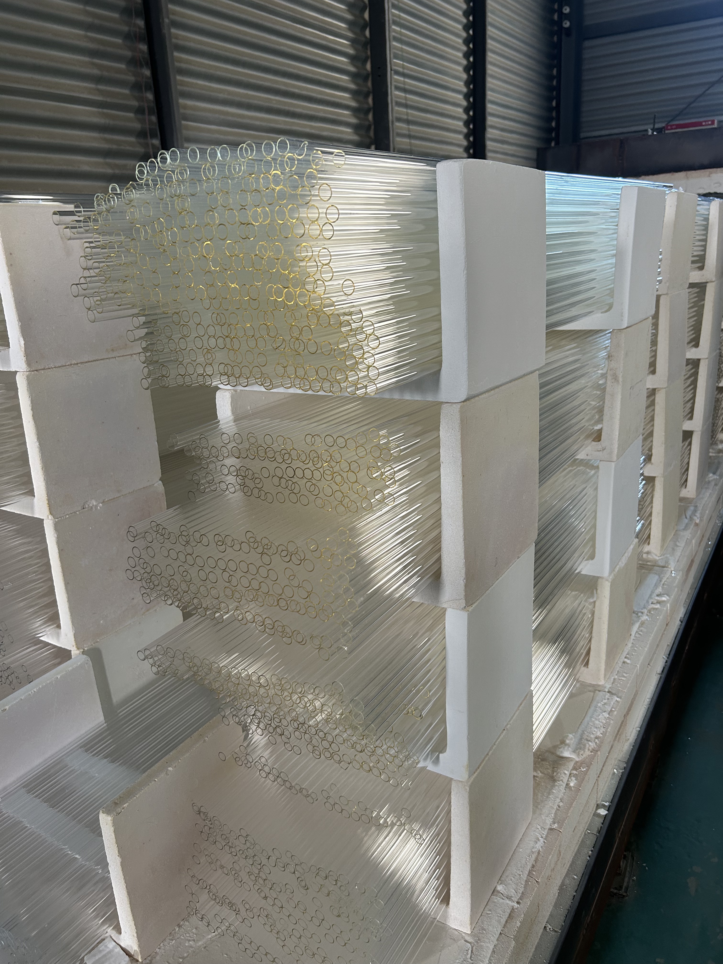 Small Diameter 0.1-20mm High Temperature Resistant 99.99% Pure Quartz Capillary Tube Cutting Bending Welding Services Ozone Free